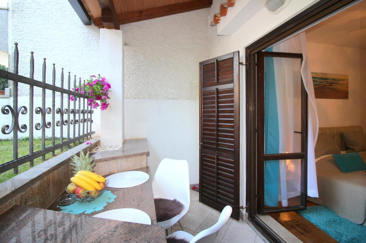 Apartments Vista Porec Exterior photo